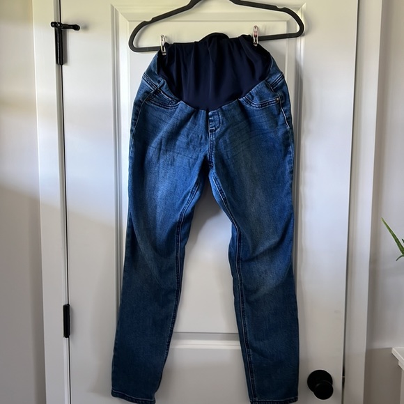 3 Pair of Maternity Jeans - Picture 10 of 11